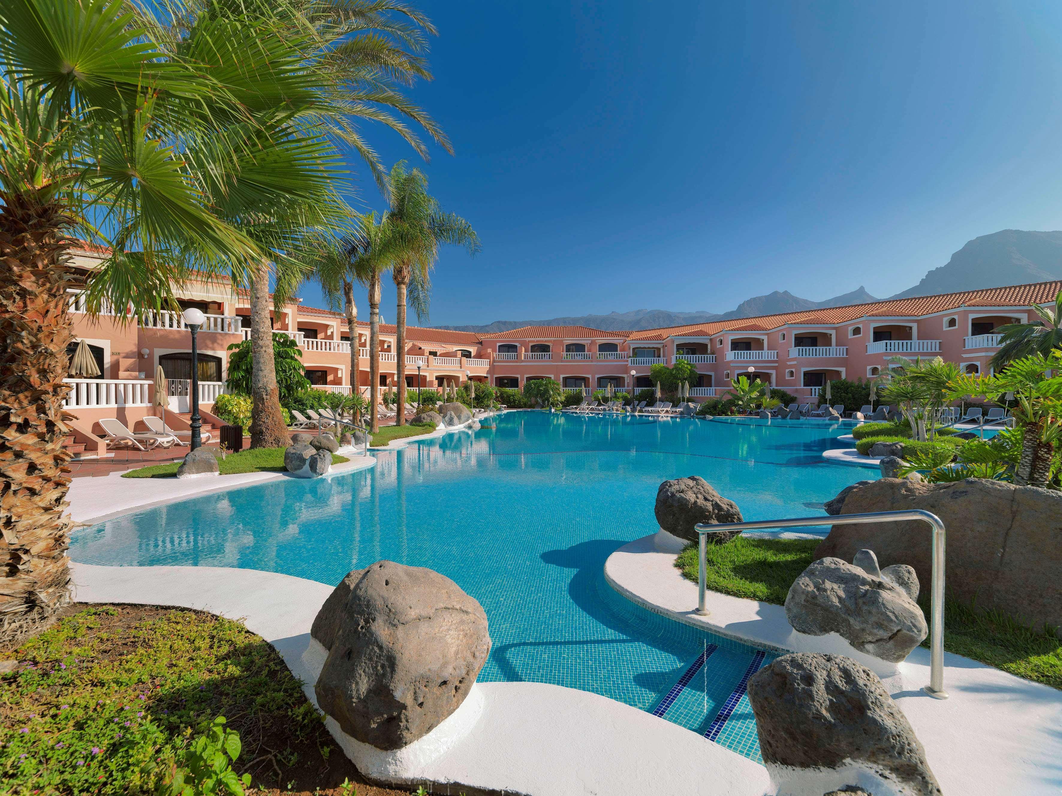 ซอล ซัน บีช อปาร์ตาเมนโตส Aparthotel Costa Adeje  ภายนอก รูปภาพ