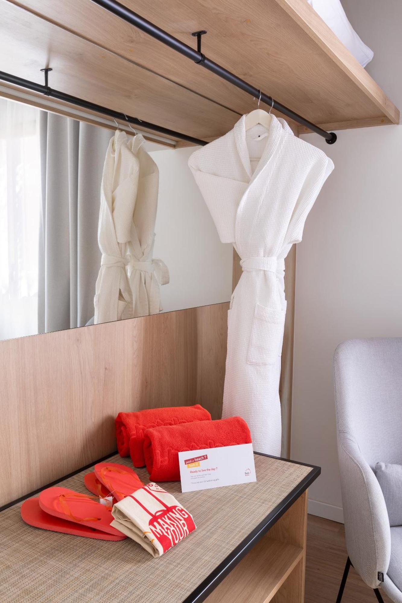 ซอล ซัน บีช อปาร์ตาเมนโตส Aparthotel Costa Adeje  ห้อง รูปภาพ