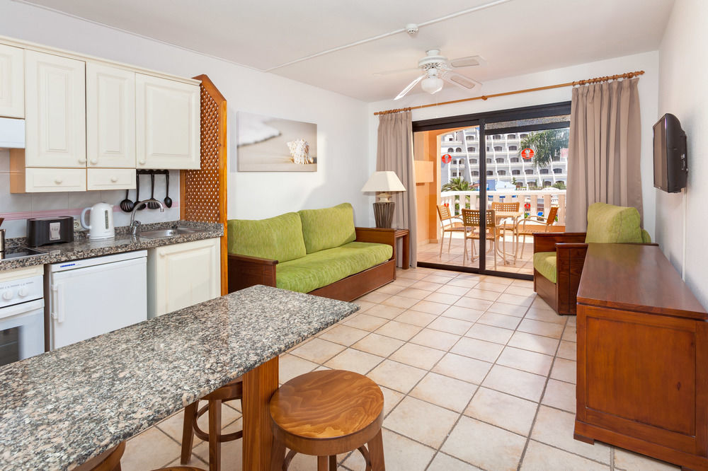 ซอล ซัน บีช อปาร์ตาเมนโตส Aparthotel Costa Adeje  ภายนอก รูปภาพ