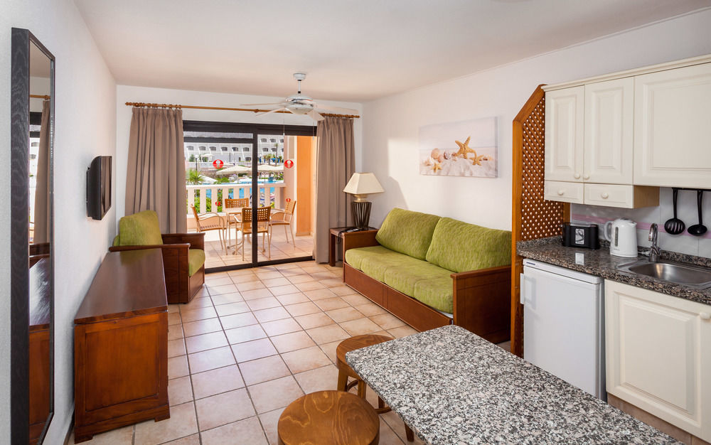 ซอล ซัน บีช อปาร์ตาเมนโตส Aparthotel Costa Adeje  ภายนอก รูปภาพ