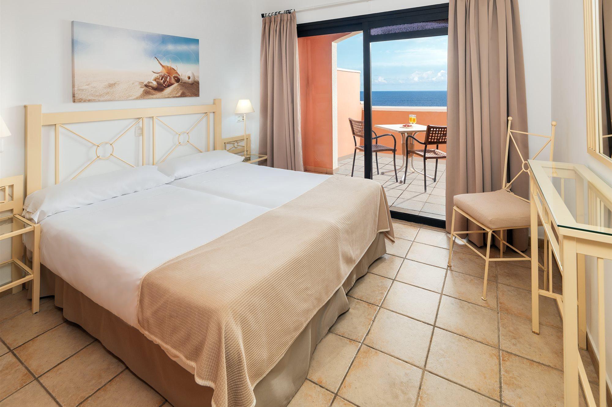 ซอล ซัน บีช อปาร์ตาเมนโตส Aparthotel Costa Adeje  ภายนอก รูปภาพ